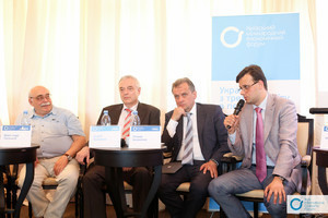 Публічні дебати «Шляхи розвитку України: аграрна чи промислова країна?»